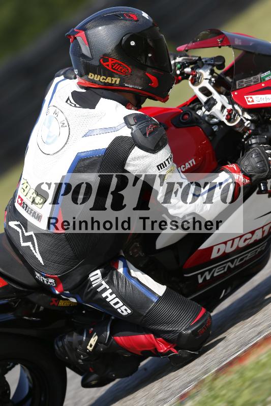 /Archiv-2025/45 10.08.2025 Plüss Moto Sport ADR/Freies Fahren/988